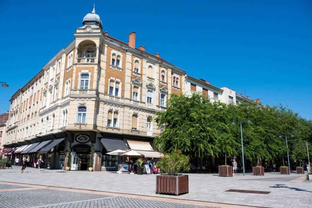 Luxus a város felett Szombathely Exterior foto